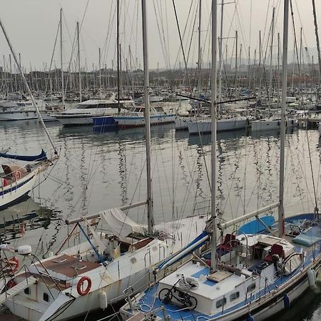 Precioso Barco En Barcelona Hotel Badalona Luaran gambar